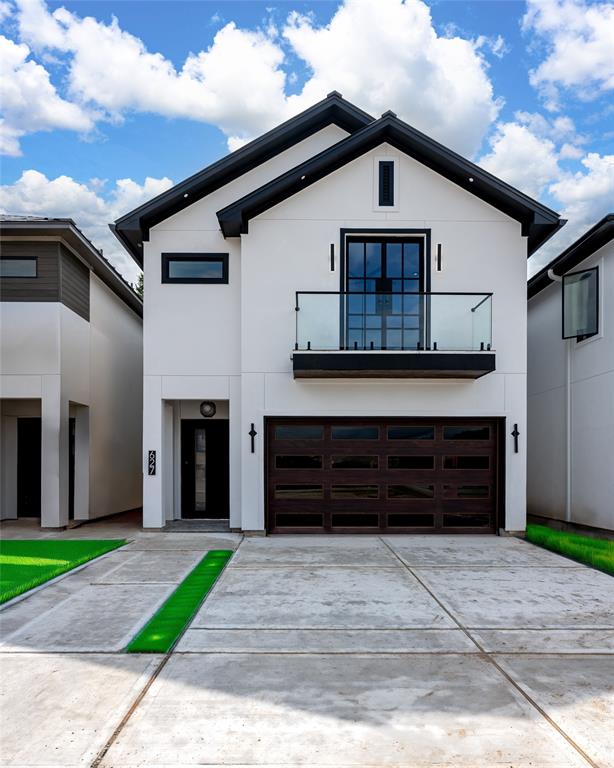 615 Rolling Oaks