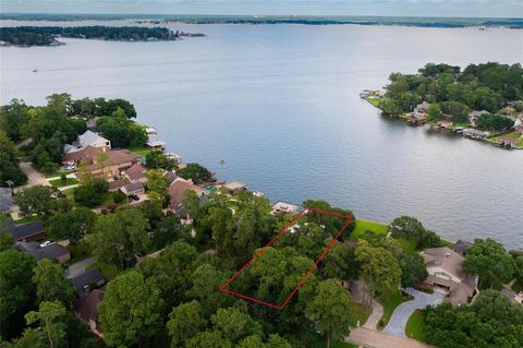 A home in Conroe