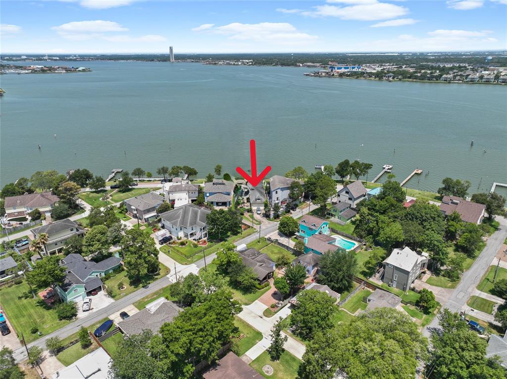 1207 N Shore Drive, Clear Lake Shores, Texas image 4