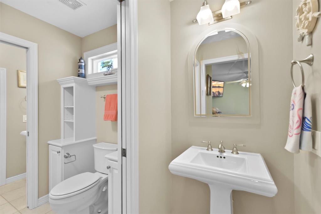 1207 N Shore Drive, Clear Lake Shores, Texas image 35
