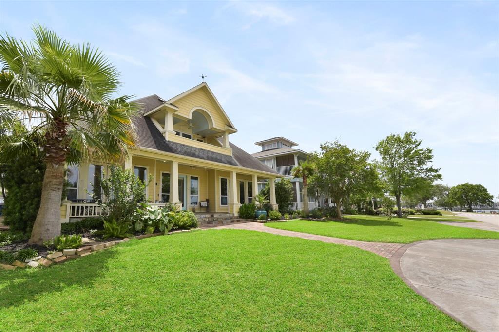 1207 N Shore Drive, Clear Lake Shores, Texas image 2
