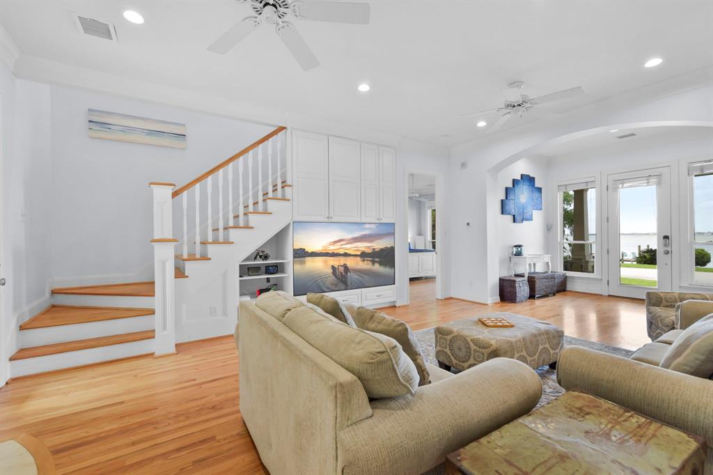 1207 N Shore Drive, Clear Lake Shores, Texas image 15