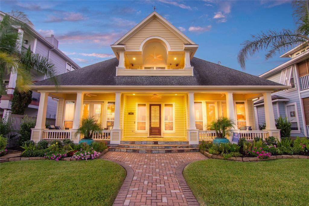 1207 N Shore Drive, Clear Lake Shores, Texas image 1