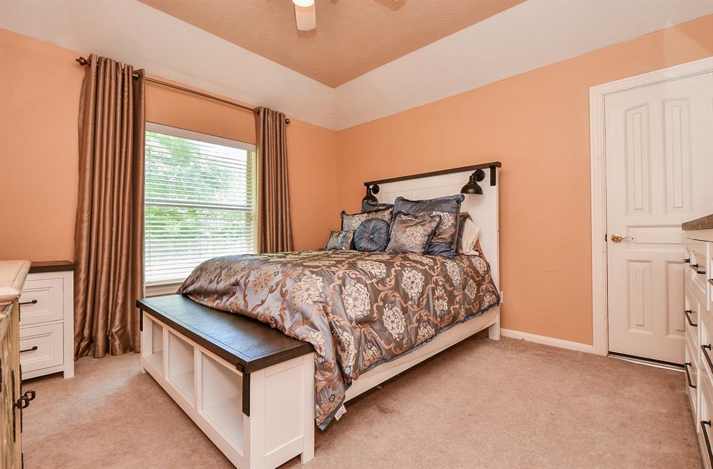 37703 Edgewater Drive, Pinehurst, Texas image 44