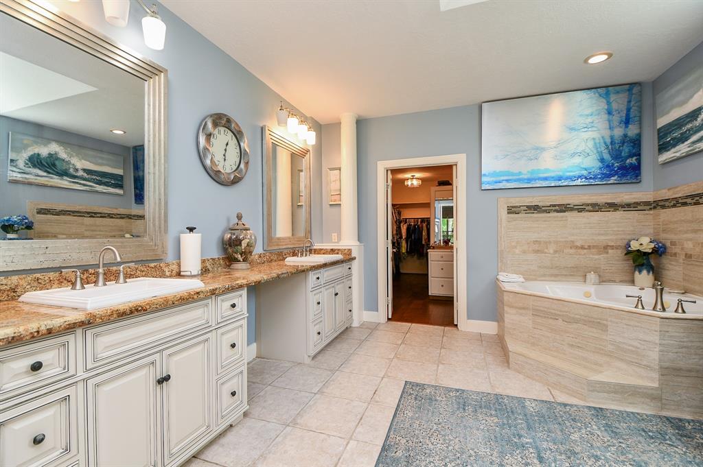 37703 Edgewater Drive, Pinehurst, Texas image 32