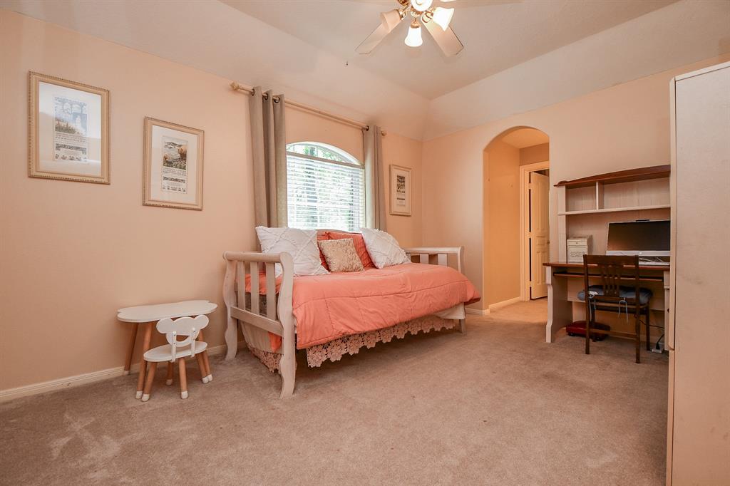 37703 Edgewater Drive, Pinehurst, Texas image 43
