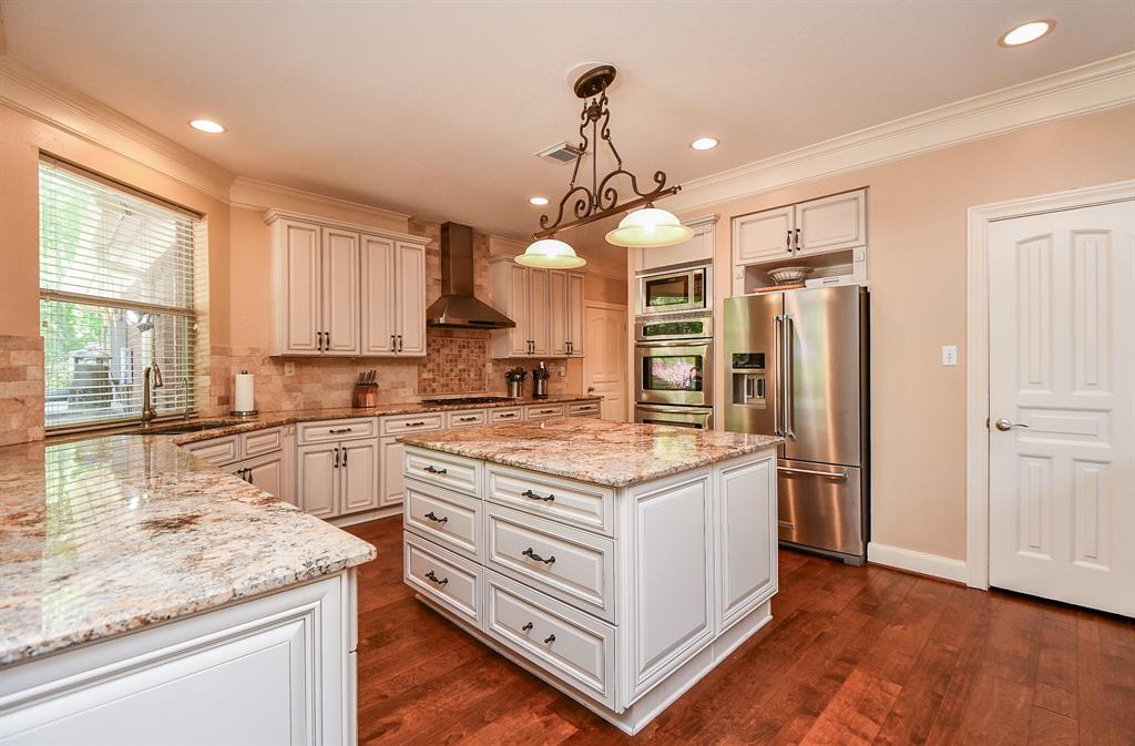 37703 Edgewater Drive, Pinehurst, Texas image 24