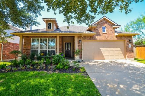 Single Family Residence in Richmond TX 6922 Crockett Ridge Drive.jpg