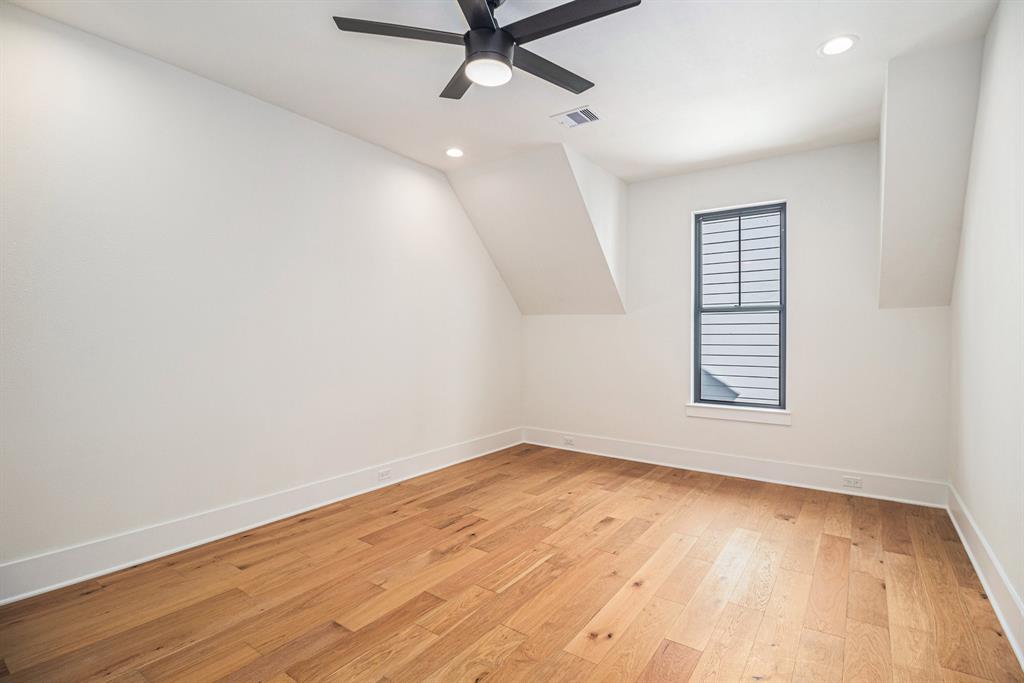 513 E 4th Street, Houston, Texas image 22