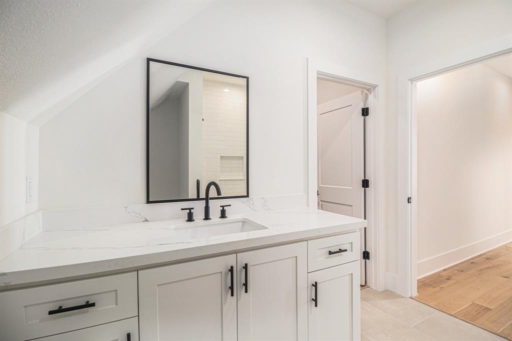 513 E 4th Street, Houston, Texas image 21