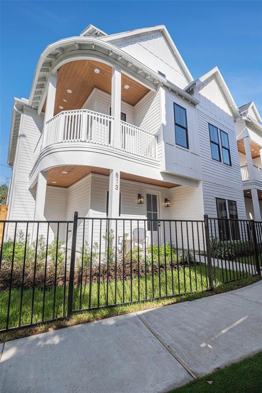 513 E 4th Street, Houston, Texas image 1