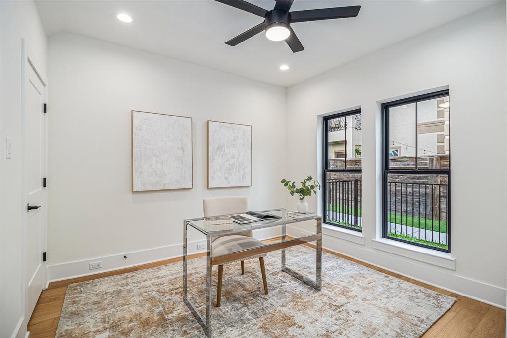 513 E 4th Street, Houston, Texas image 4