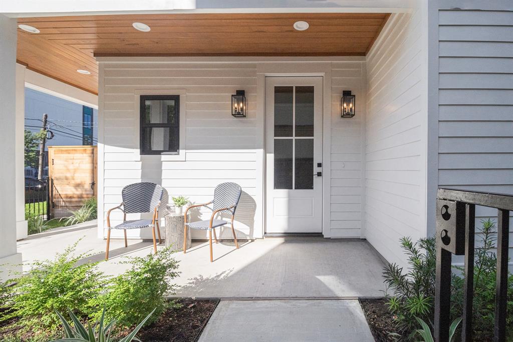 513 E 4th Street, Houston, Texas image 2