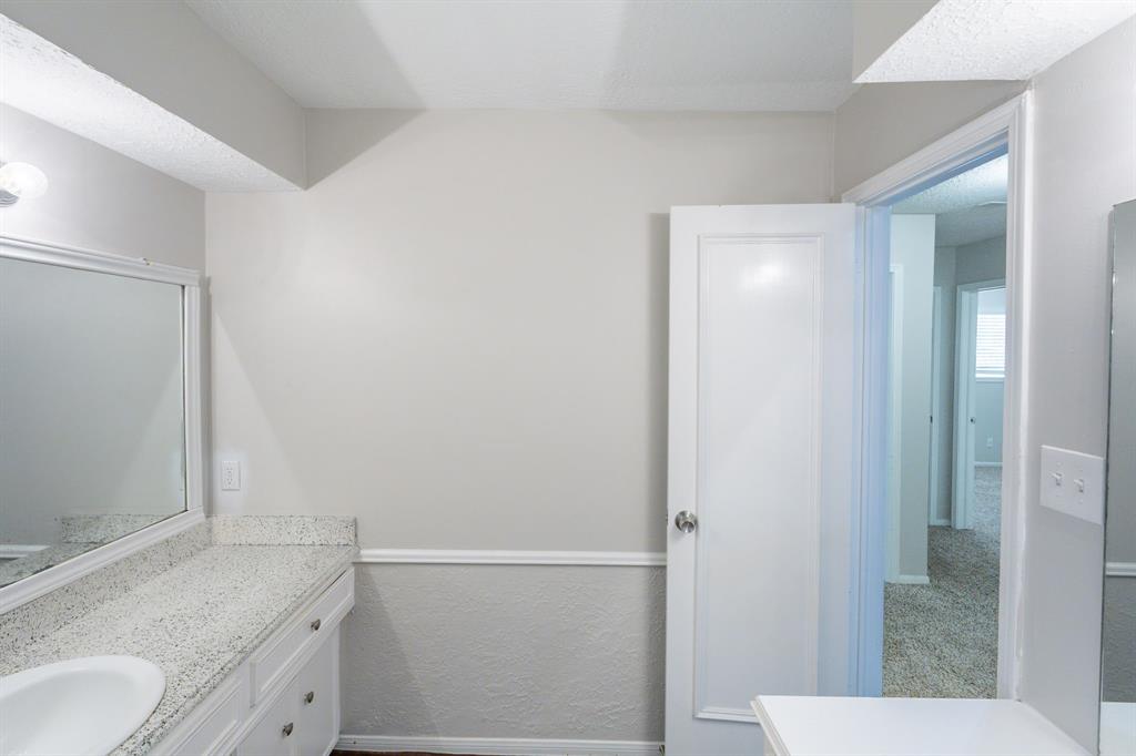 15807 Ripplewind Lane, Houston, Texas image 33