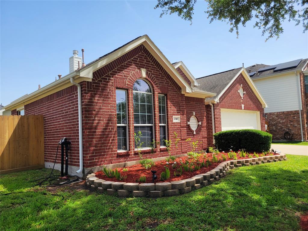 2310 Megellan Point Lane, Pearland, Texas image 4