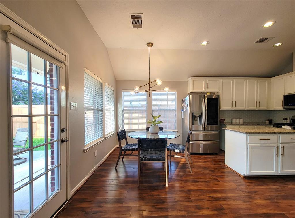 2310 Megellan Point Lane, Pearland, Texas image 10