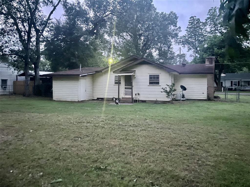 504 E Bell Avenue, Crockett, Texas image 21