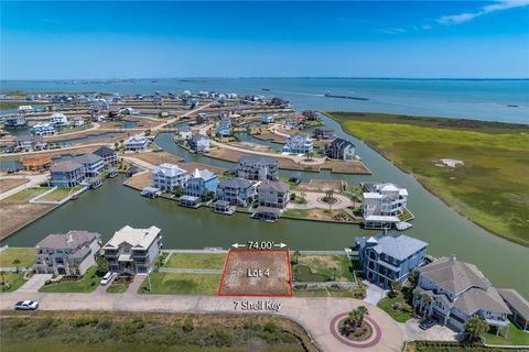Photo of 7 Shell Key, Hitchcock, TX 77563 (MLS # 40046412) Photo of 7 Shell Key, Hitchcock, TX 77563 (MLS # 40046412)