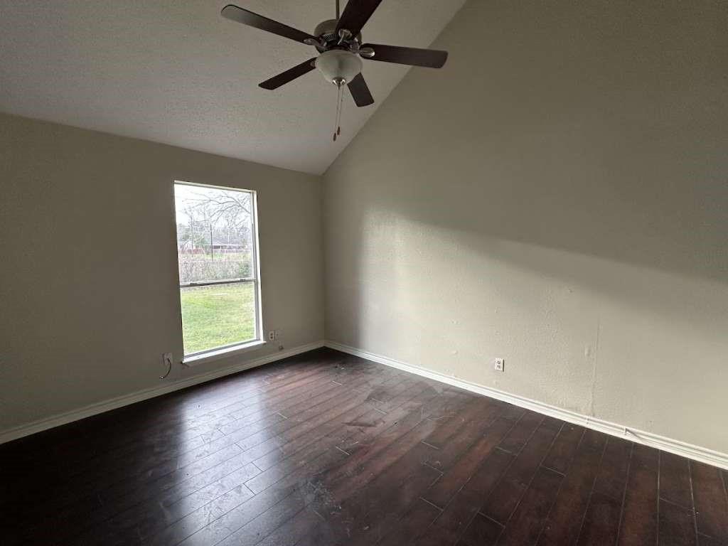 5919 Woodview Drive, Houston, Texas image 6
