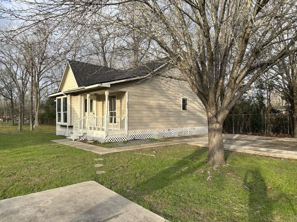5919 Woodview Drive, Houston, Texas image 1
