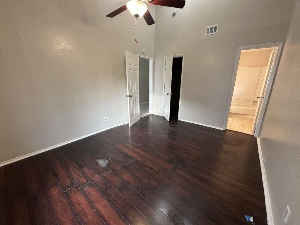 5919 Woodview Drive, Houston, Texas image 4