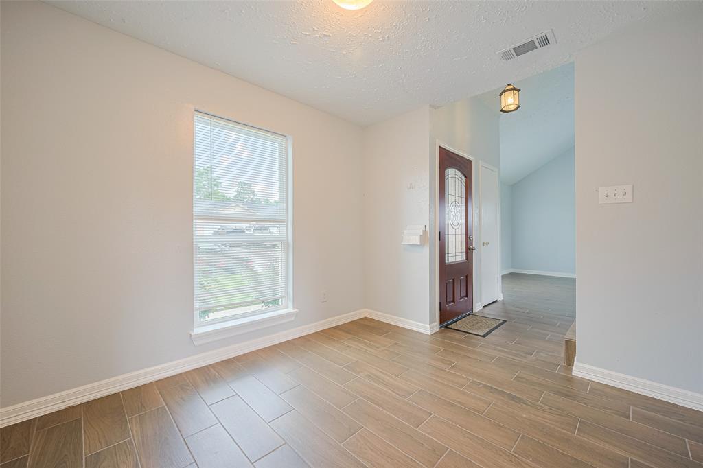 20101 Dawn Mist Drive, Humble, Texas image 3