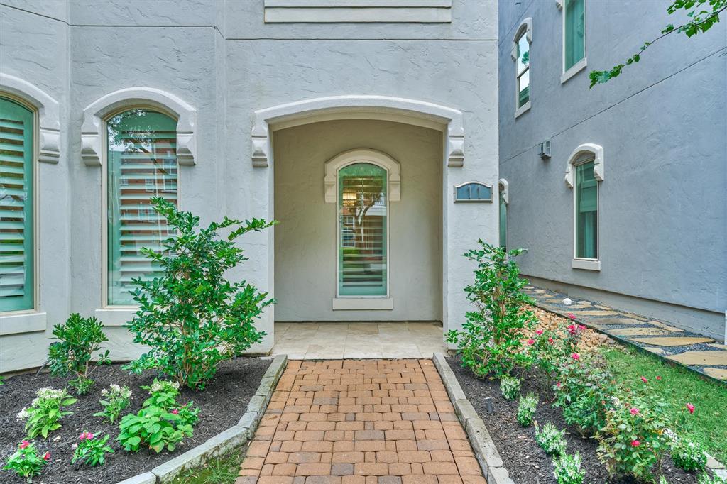 11 Olmstead Row