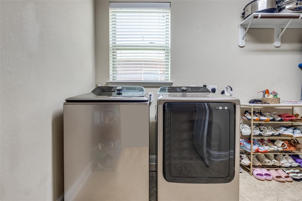 1610 Golden Taylor Drive, Pearland, Texas image 19