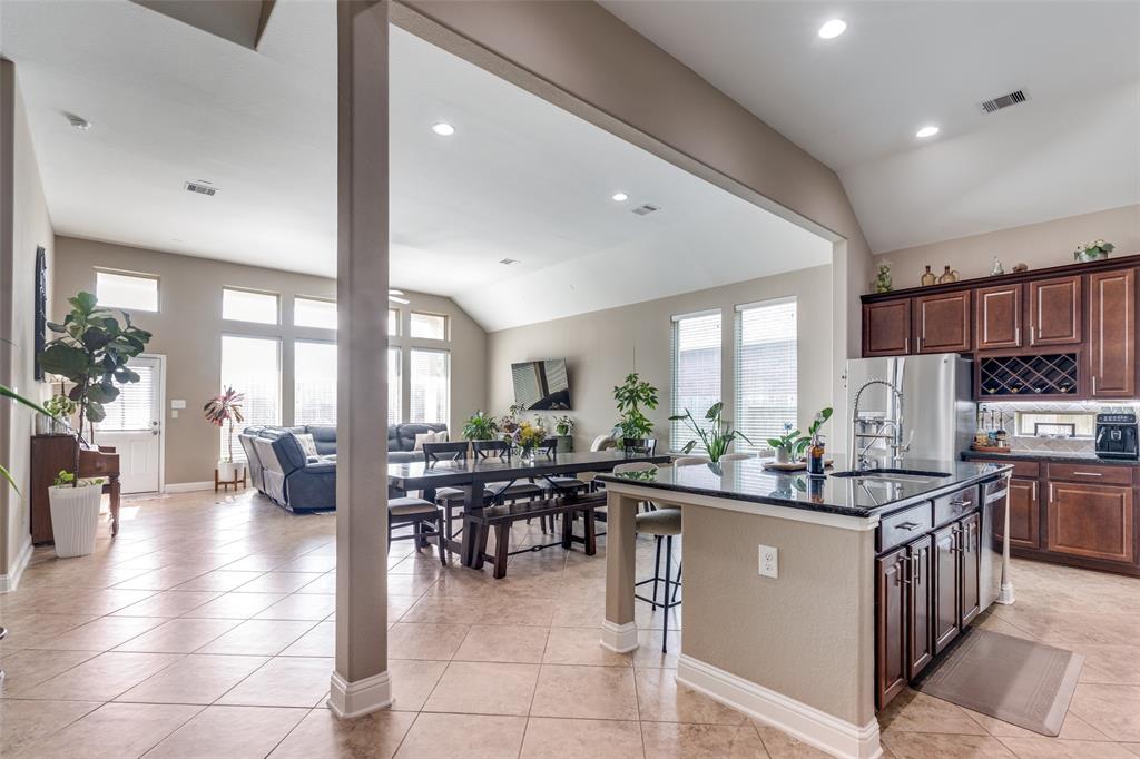 1610 Golden Taylor Drive, Pearland, Texas image 8
