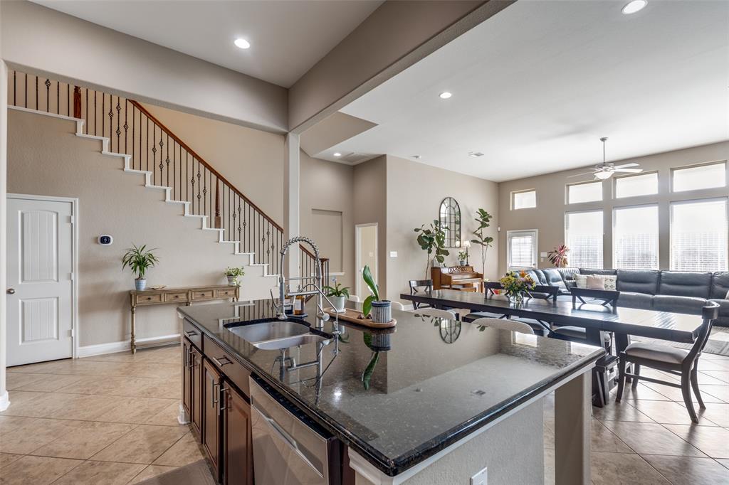 1610 Golden Taylor Drive, Pearland, Texas image 7
