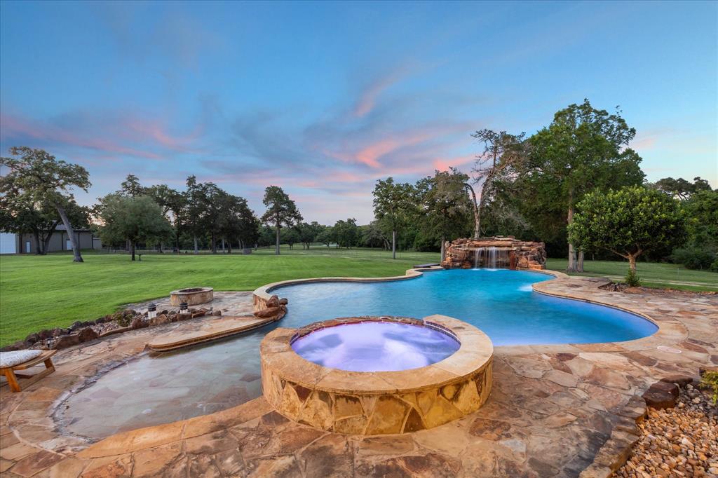 6892 Palm Road, Sealy, Texas image 11