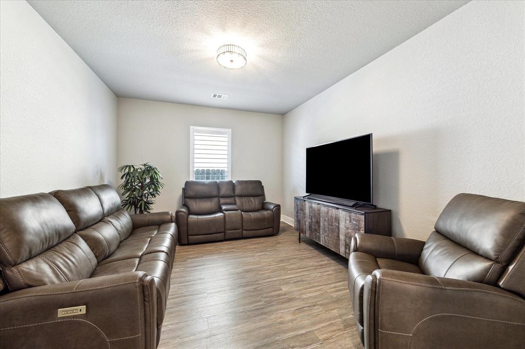 10203 Wylde Point Lane, Missouri City, Texas image 22