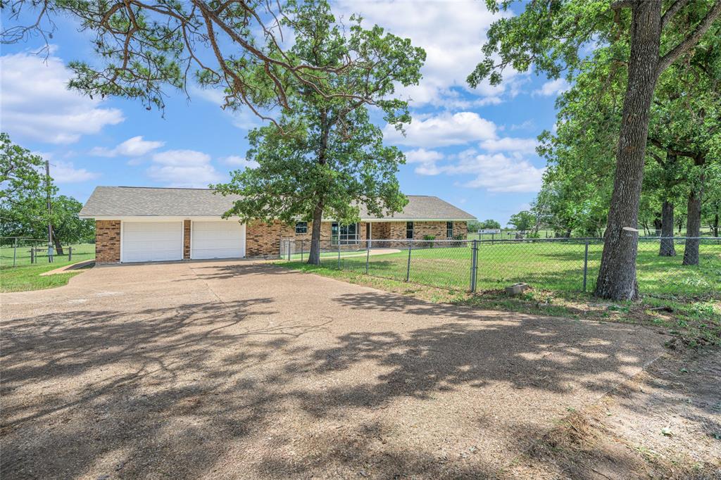5131 N Us Highway 77, Warda, Texas image 27
