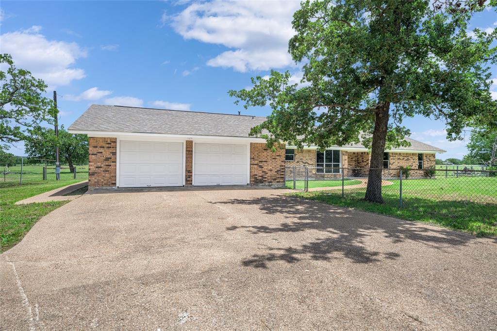 5131 N Us Highway 77, Warda, Texas image 26