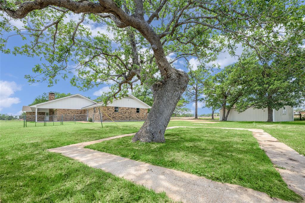 5131 N Us Highway 77, Warda, Texas image 2
