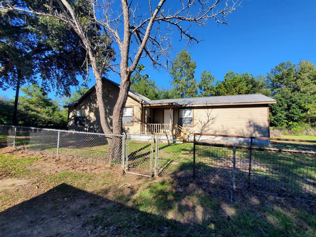 909 W Elder Street, Colmesneil, Texas image 1