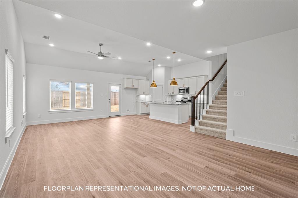 14122 Baikal Manor Drive, Santa Fe, Texas image 11