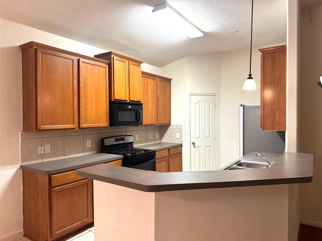 6439 Applewood Forest Drive