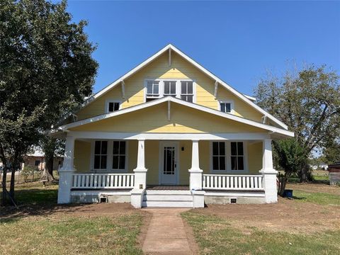 A home in Sealy