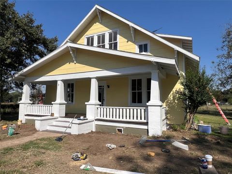 A home in Sealy