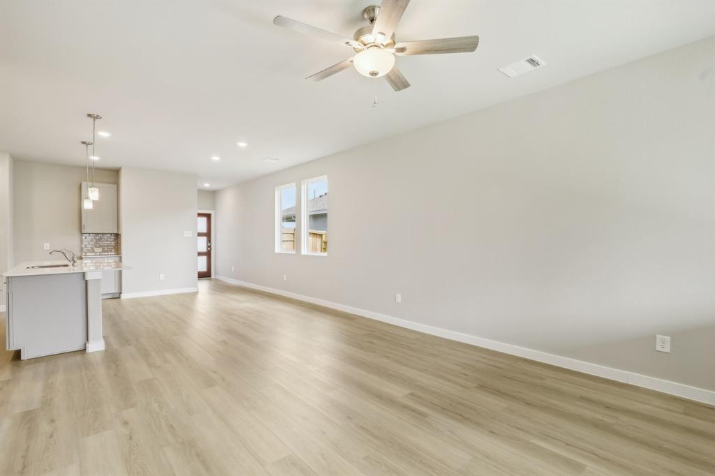 343 Willow Sage Court, Montgomery, Texas image 8