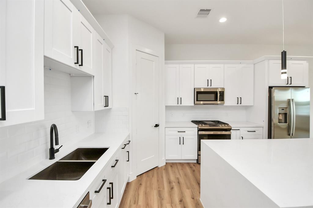 2911 Jones Street, Houston, Texas image 17