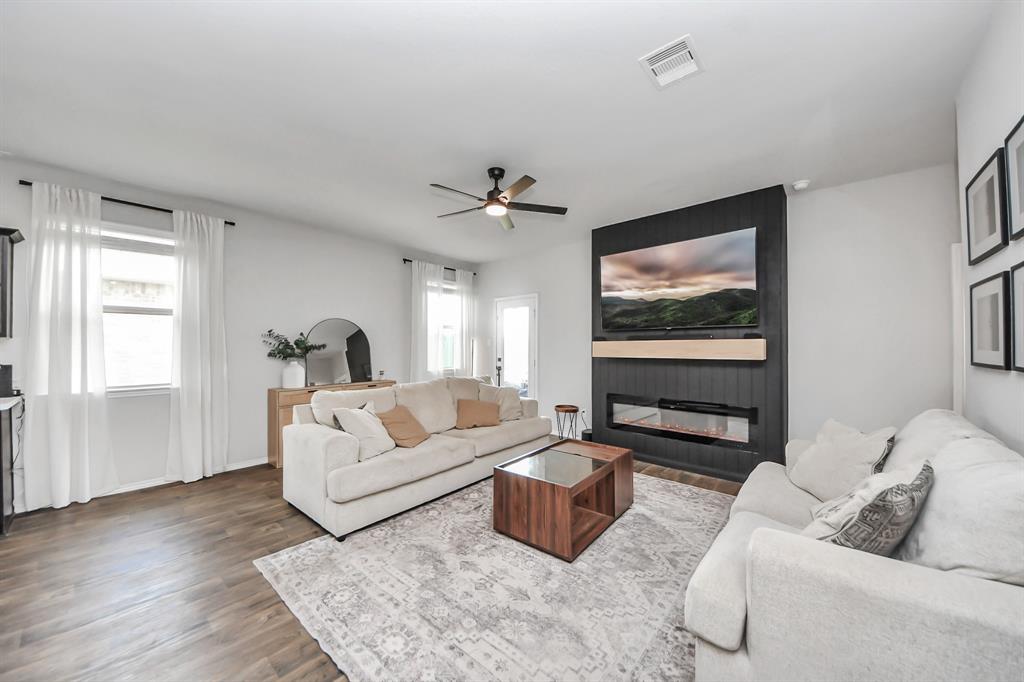 5426 Clover Blossom Lane, Katy, Texas image 7