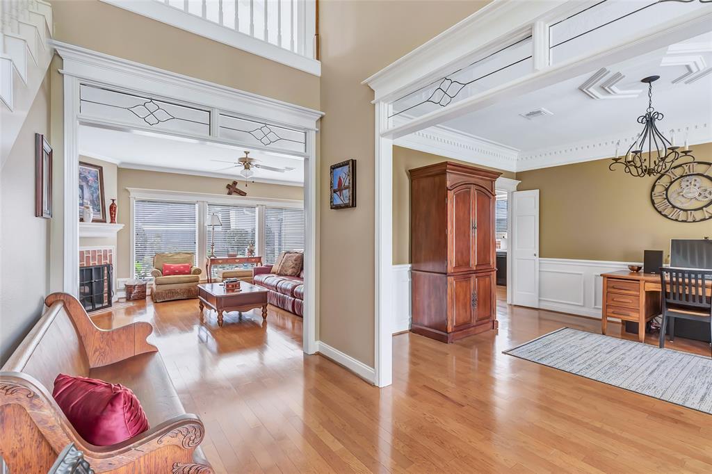 5810 Redwood River Drive, Kingwood, Texas image 6