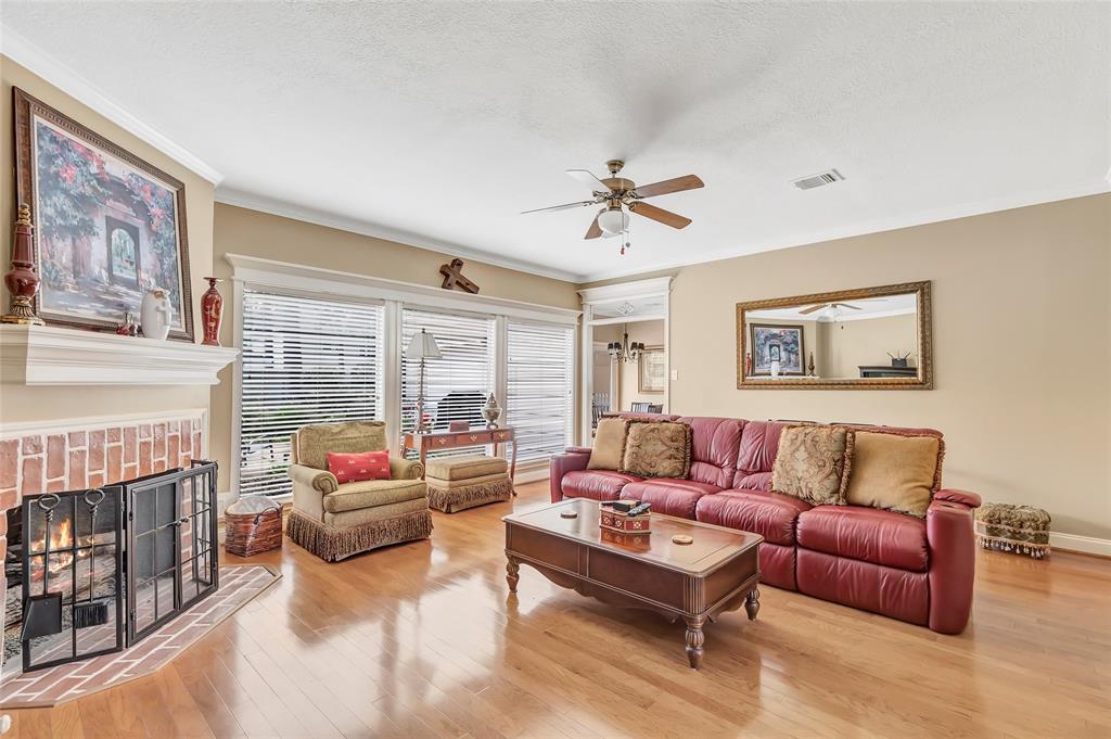 5810 Redwood River Drive, Kingwood, Texas image 7