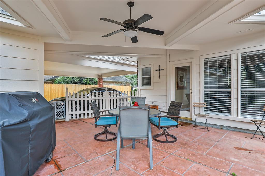 5810 Redwood River Drive, Kingwood, Texas image 26