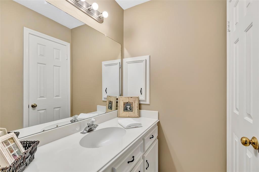 5810 Redwood River Drive, Kingwood, Texas image 21