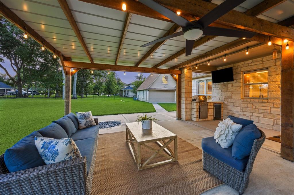 2714 W Trail Court