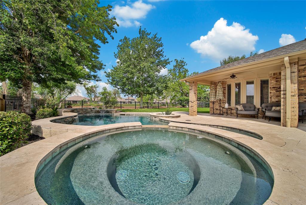 8230 Crescent Knolls Drive, Richmond, Texas image 45