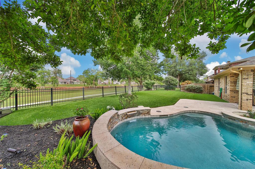 8230 Crescent Knolls Drive, Richmond, Texas image 47